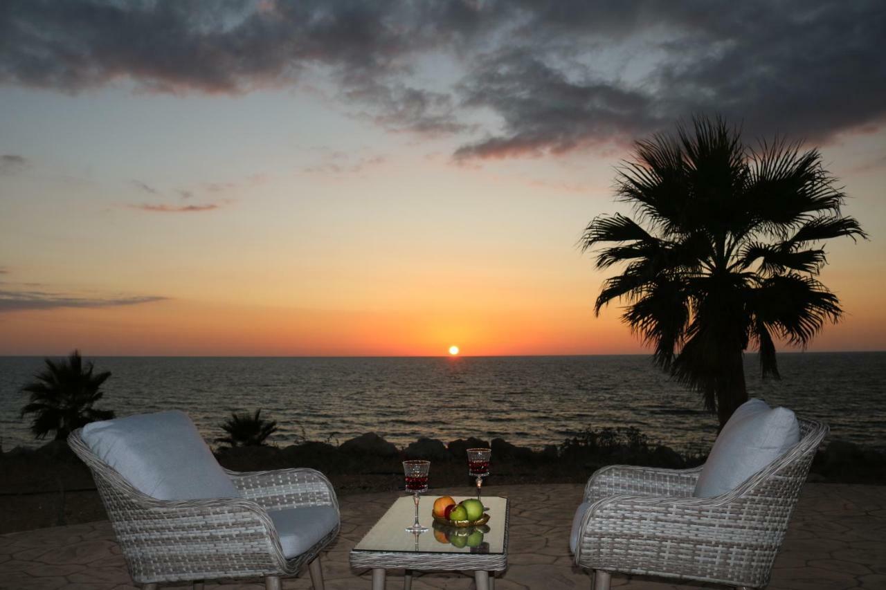 Yulya Villa By Taimoura Paphos Exterior photo